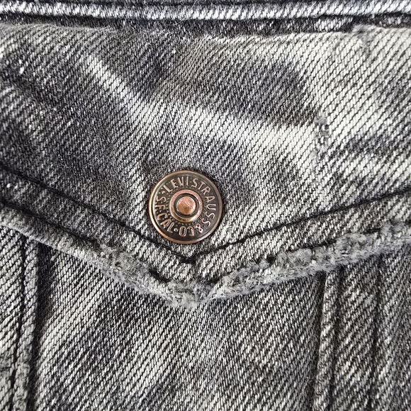 Vintage Levi's Black Denim Acid Wash Trucker Jacket  Sherpa Lining - Picture 3 of 9
